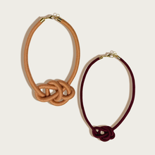 Load image into Gallery viewer, Petit Water Bowline Necklace