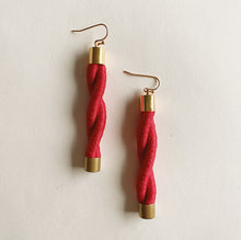 Load image into Gallery viewer, Twist Earrings {batch}
